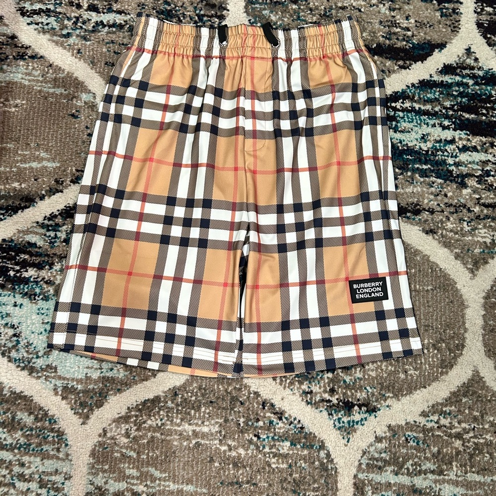 Burberry Plaid Patterned Shorts in Tan and Black